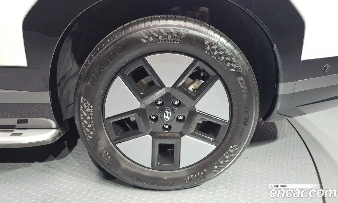 Hyundai Santa Fe 2024 1.6 автомат (гидро), фото 7