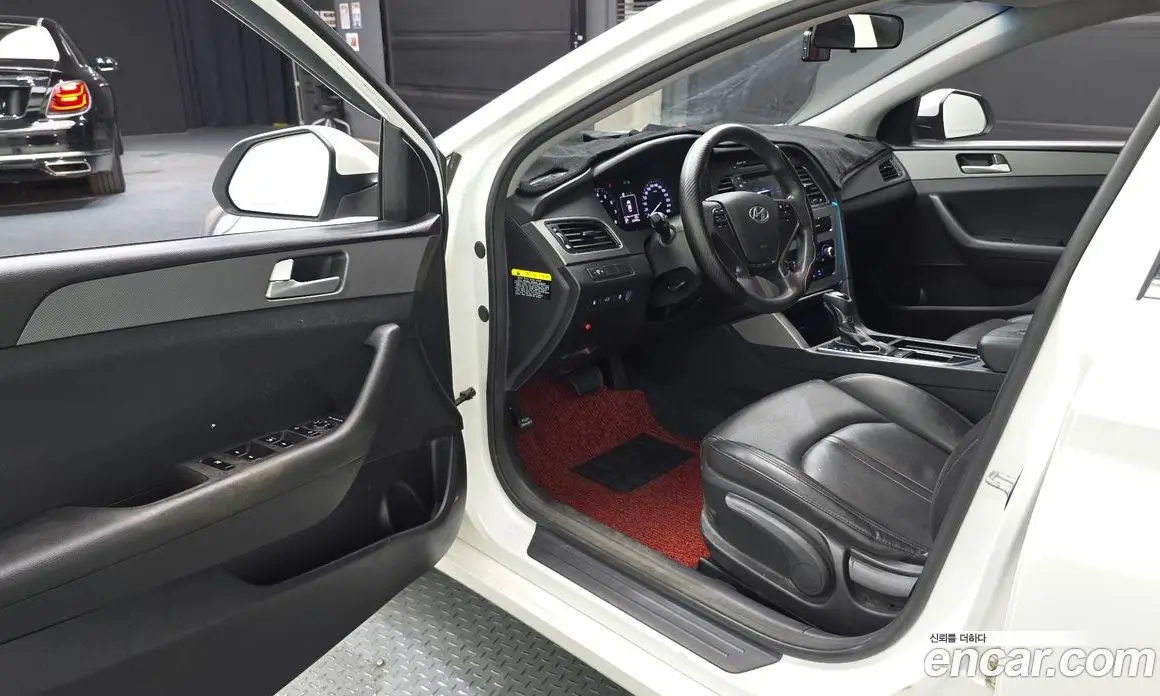 Hyundai Sonata 2014 2.0 автомат (гидро), фото 13 Hyundai Sonata 2014 2.0 автомат (гидро), фото 13