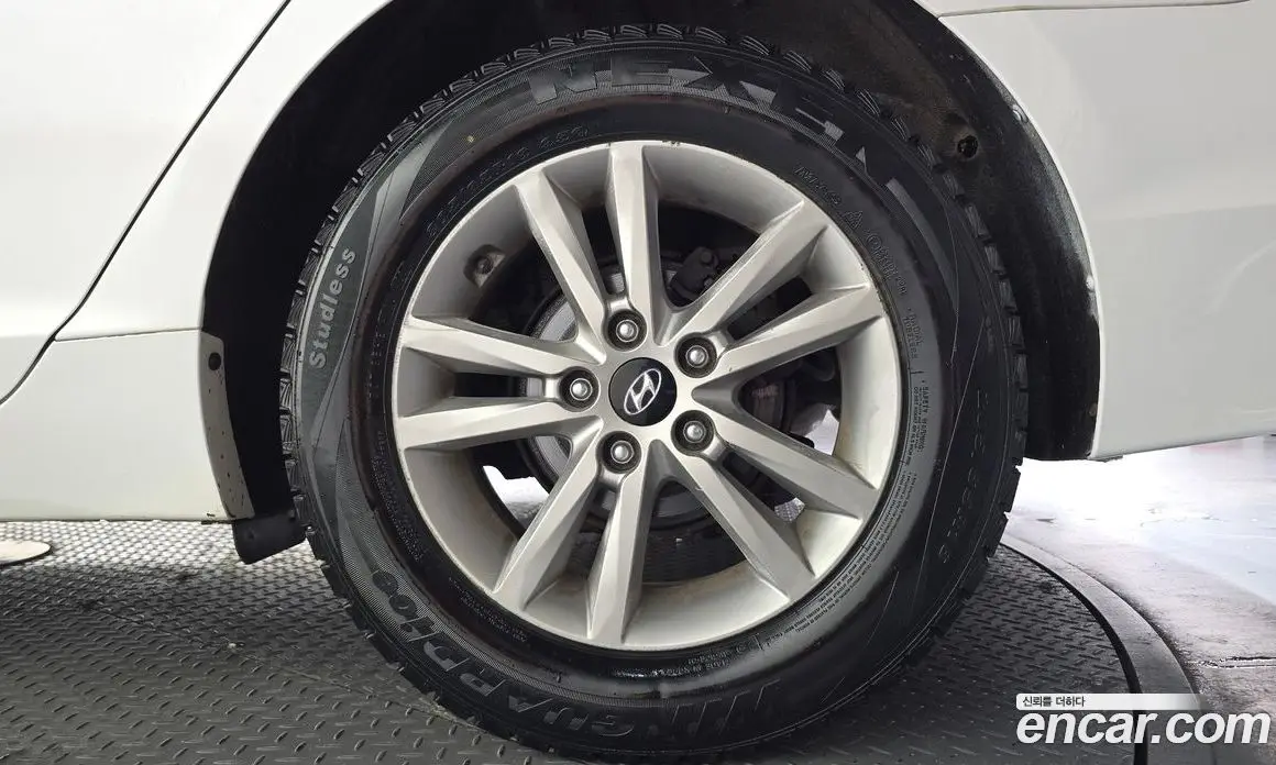 Hyundai Sonata 2014 2.0 автомат (гидро), фото 7 Hyundai Sonata 2014 2.0 автомат (гидро), фото 7