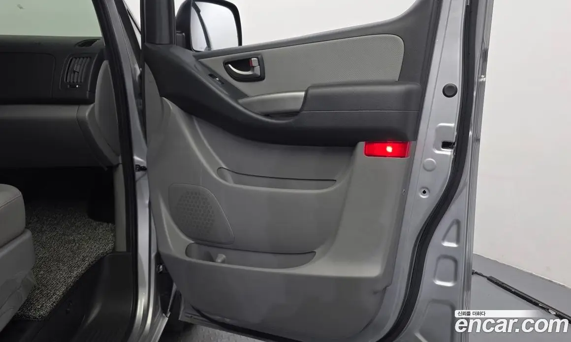 Hyundai Starex 2020 2.5 автомат (гидро), фото 15