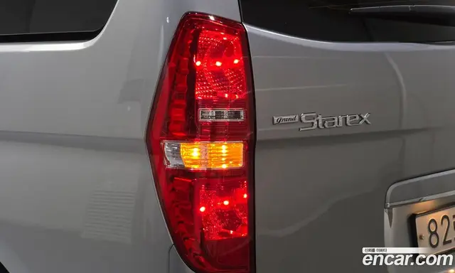 Hyundai Starex 2020 2.5 автомат (гидро), миниатюра 9