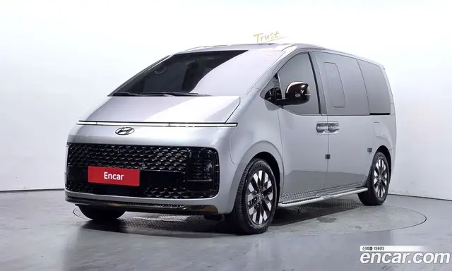 Hyundai Staria, 2023, 1 594 км