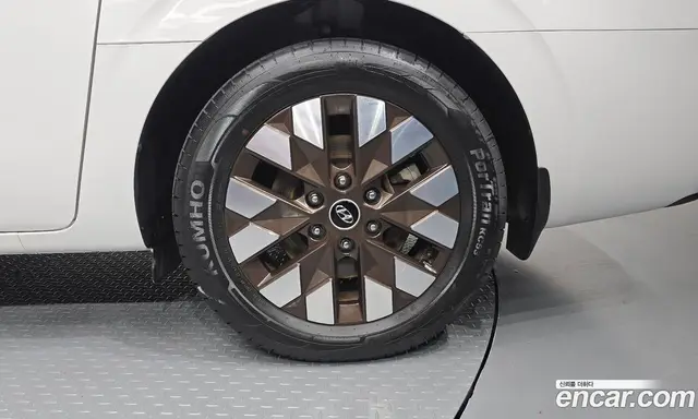 Hyundai Staria 2023 2.2 автомат (гидро), миниатюра 7 Hyundai Staria 2023 2.2 автомат (гидро), миниатюра 7