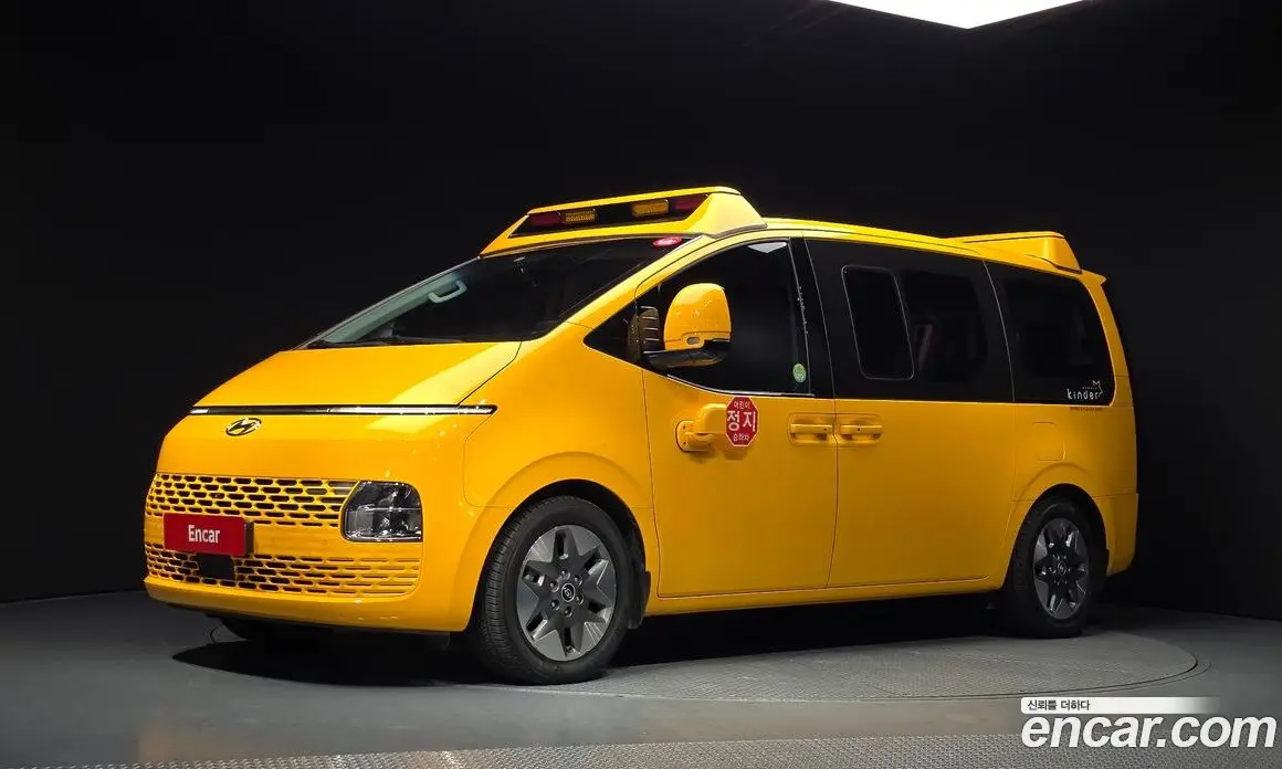 Hyundai Staria 2023 3.5 автомат (гидро), фото 1 Hyundai Staria 2023 3.5 автомат (гидро), фото 1