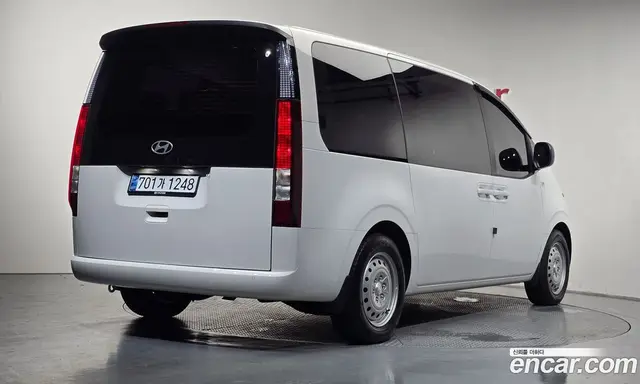 Hyundai Staria, 2024, 27 441 км