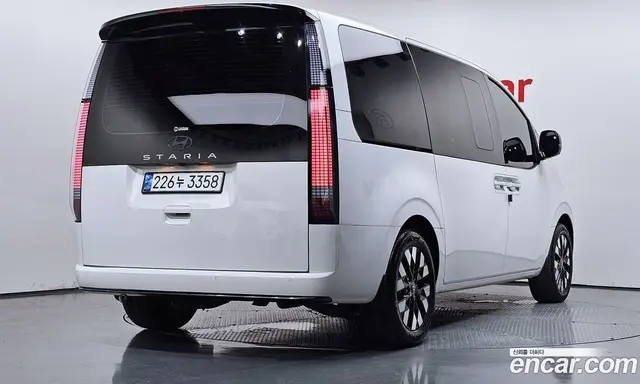 Hyundai Staria 2024 1.6 автомат (гидро), миниатюра 2