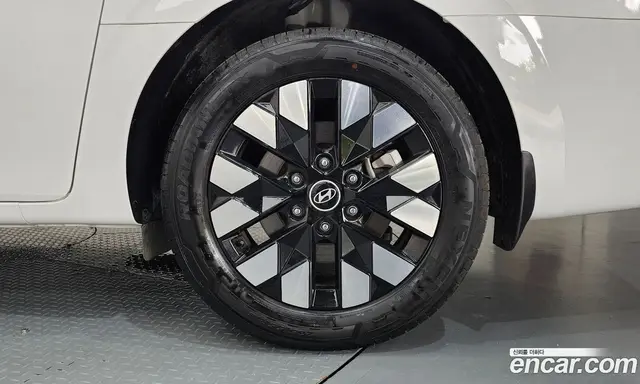 Hyundai Staria 2024 1.6 автомат (гидро), миниатюра 7