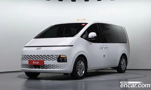 Hyundai Staria, 2025, 16 887 км