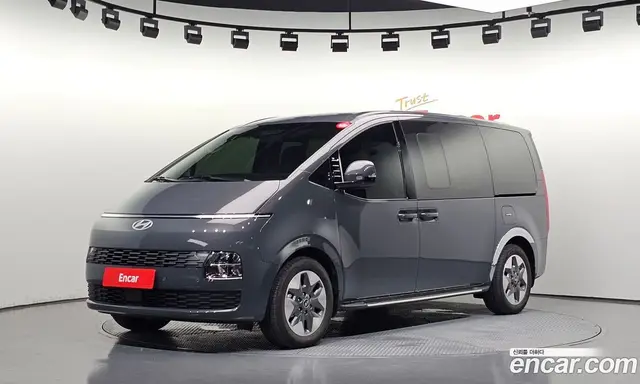 Hyundai Staria, 2026, 5 797 км