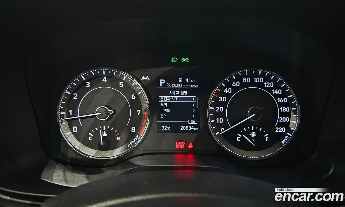 Hyundai Venue 2020 1.6 автомат (гидро), фото 11