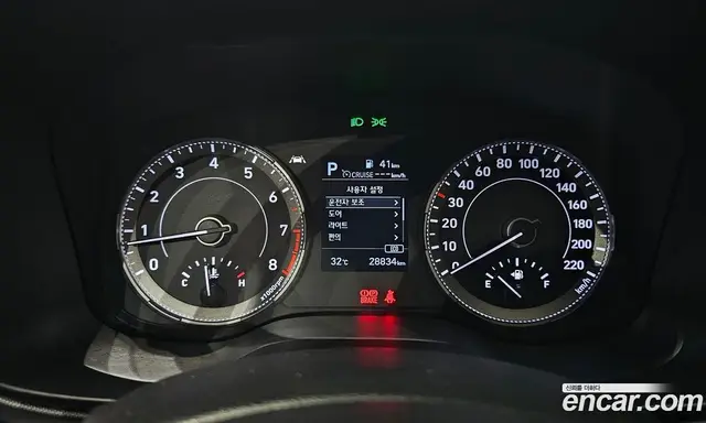 Hyundai Venue 2020 1.6 автомат (гидро), миниатюра 11