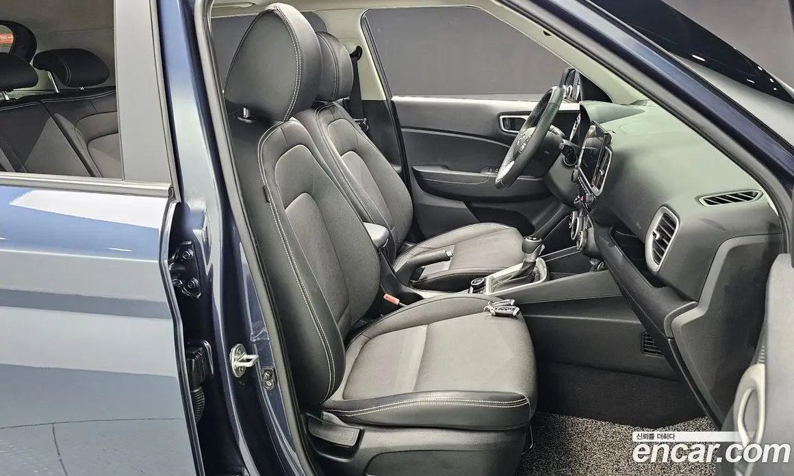 Hyundai Venue 2020 1.6 автомат (гидро), фото 16