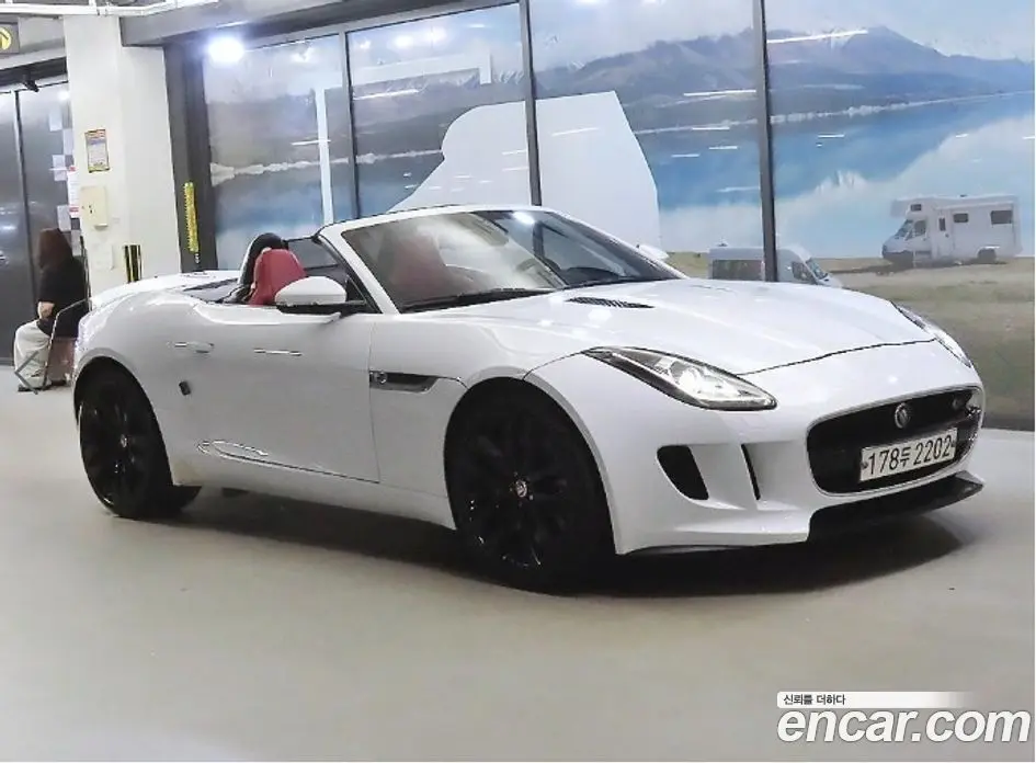 Jaguar F-Type 2015 3.0 автомат (гидро), фото 6 Jaguar F-Type 2015 3.0 автомат (гидро), фото 6