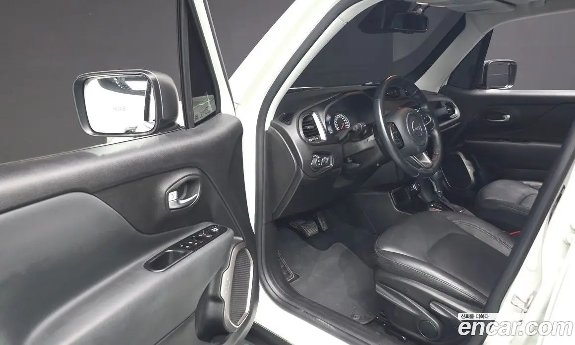 Jeep Renegade 2021 2.4 автомат (гидро), фото 13 Jeep Renegade 2021 2.4 автомат (гидро), фото 13