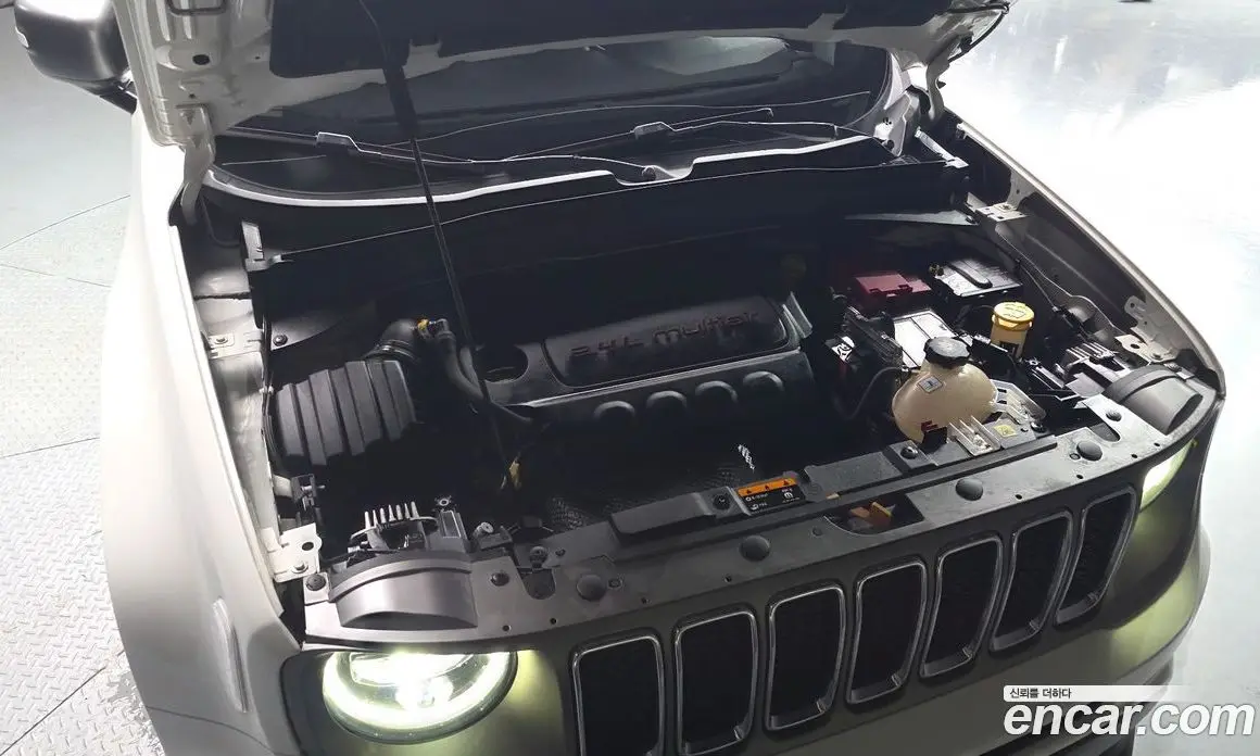 Jeep Renegade 2021 2.4 автомат (гидро), фото 6 Jeep Renegade 2021 2.4 автомат (гидро), фото 6