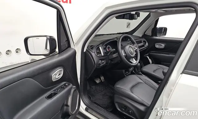 Jeep Renegade 2023 1.3 автомат (гидро), миниатюра 12
