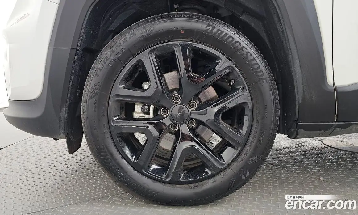 Jeep Renegade 2023 1.3 автомат (гидро), фото 4
