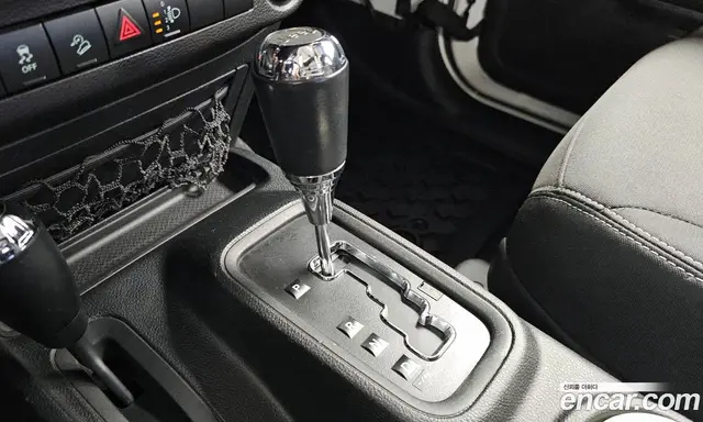 Jeep Wrangler 2017 3.6 автомат (гидро), миниатюра 12