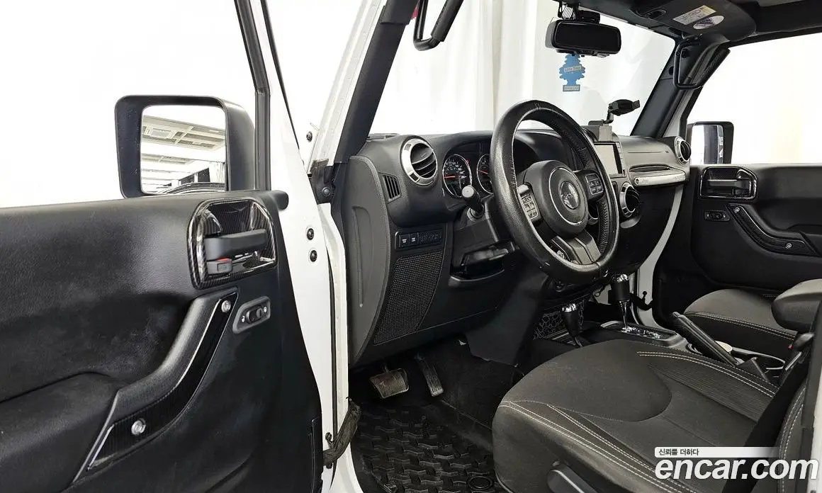 Jeep Wrangler 2017 3.6 автомат (гидро), фото 13 Jeep Wrangler 2017 3.6 автомат (гидро), фото 13
