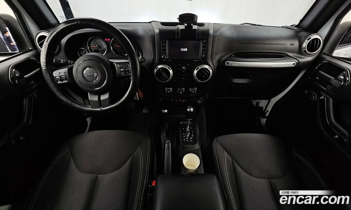 Jeep Wrangler 2017 3.6 автомат (гидро), фото 10 Jeep Wrangler 2017 3.6 автомат (гидро), фото 10