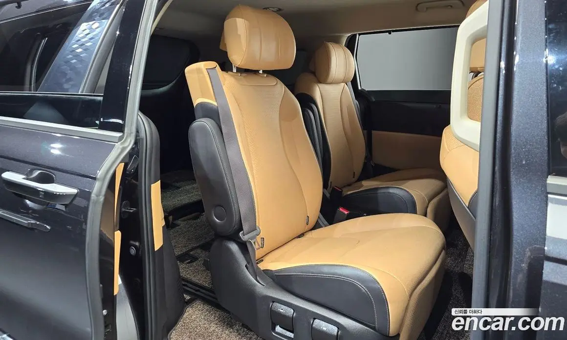 Kia Carnival 2021 3.5 автомат (гидро), фото 17