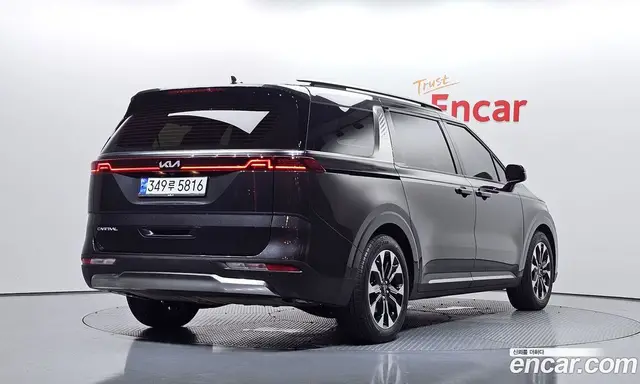 Kia Carnival 2023 2.2 автомат (гидро), миниатюра 2