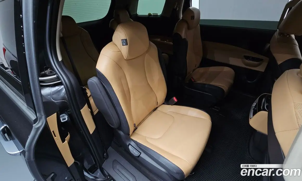 Kia Carnival 2023 2.2 автомат (гидро), фото 17