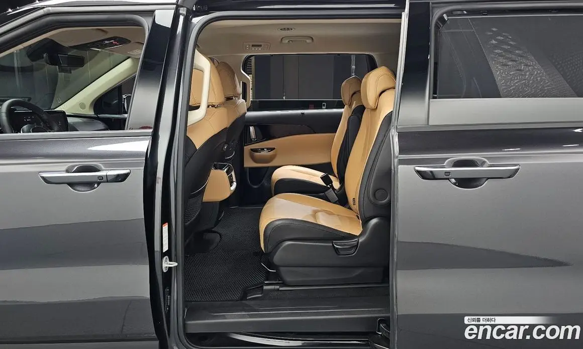 Kia Carnival 2023 2.2 автомат (гидро), фото 18