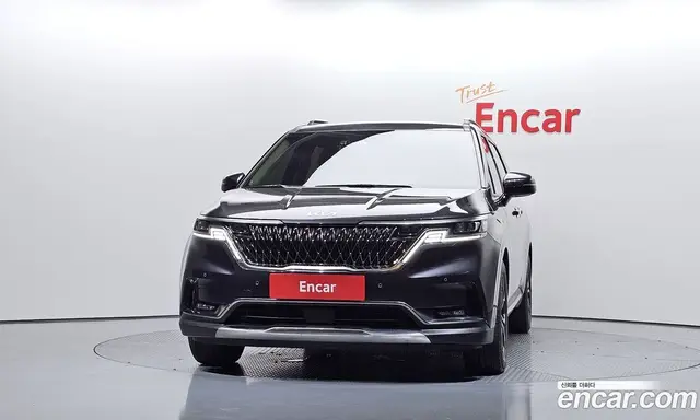 Kia Carnival 2023 2.2 автомат (гидро), миниатюра 3