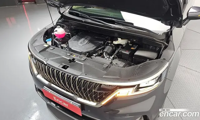 Kia Carnival 2023 2.2 автомат (гидро), миниатюра 6