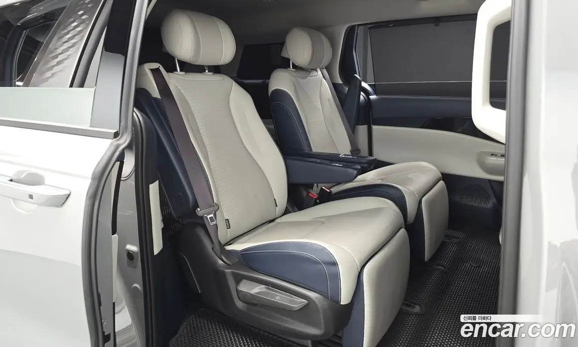 Kia Carnival 2025 1.6 автомат (гидро), фото 17