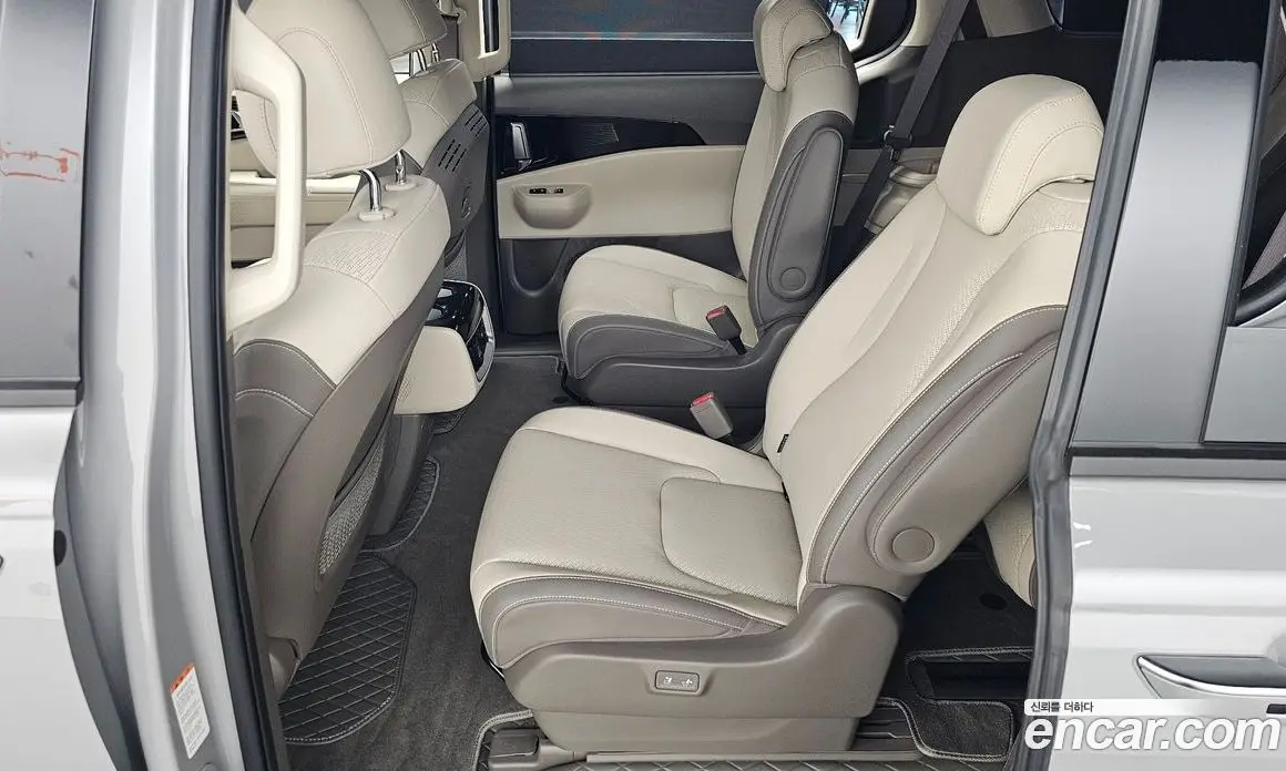 Kia Carnival 2025 2.2 автомат (гидро), фото 17