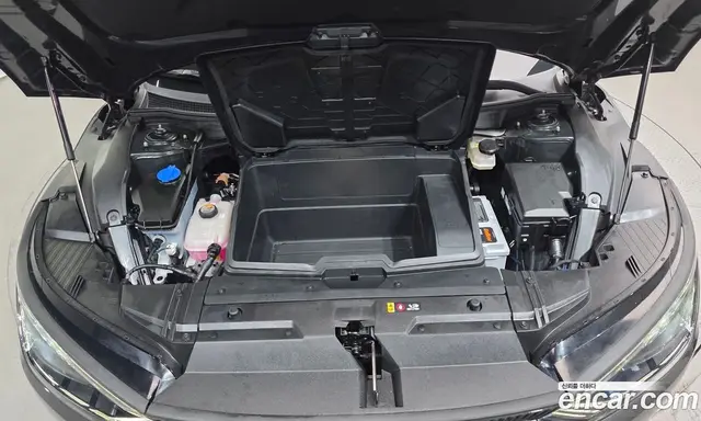 Kia EV6 2022 0.1 автомат (гидро), миниатюра 6 Kia EV6 2022 0.1 автомат (гидро), миниатюра 6