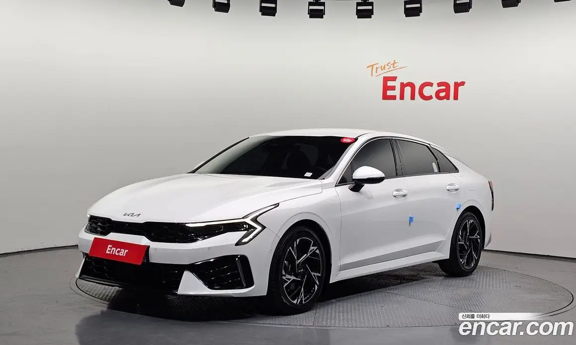 Kia K5 (Optima) 2024 2.0 автомат (гидро), фото 1 Kia K5 (Optima) 2024 2.0 автомат (гидро), фото 1