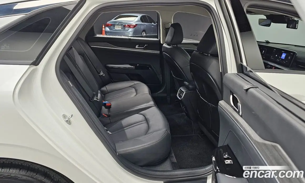 Kia K5 (Optima) 2024 2.0 автомат (гидро), фото 17 Kia K5 (Optima) 2024 2.0 автомат (гидро), фото 17