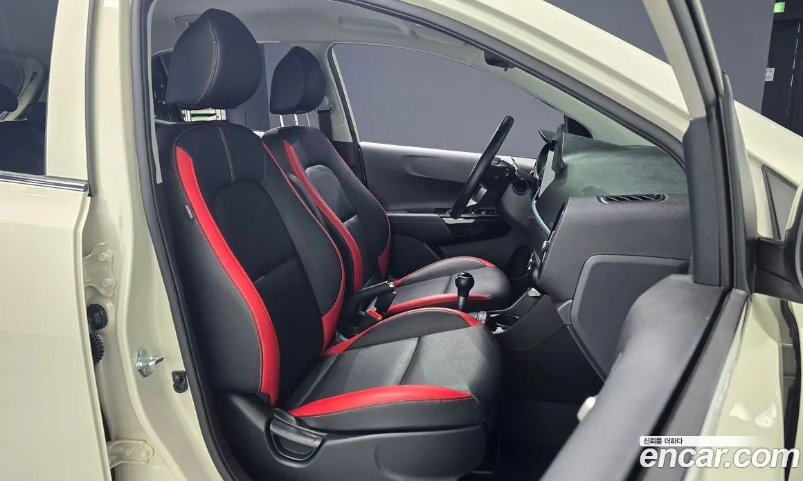 Kia Morning 2022 1.0 автомат (гидро), фото 12 Kia Morning 2022 1.0 автомат (гидро), фото 12