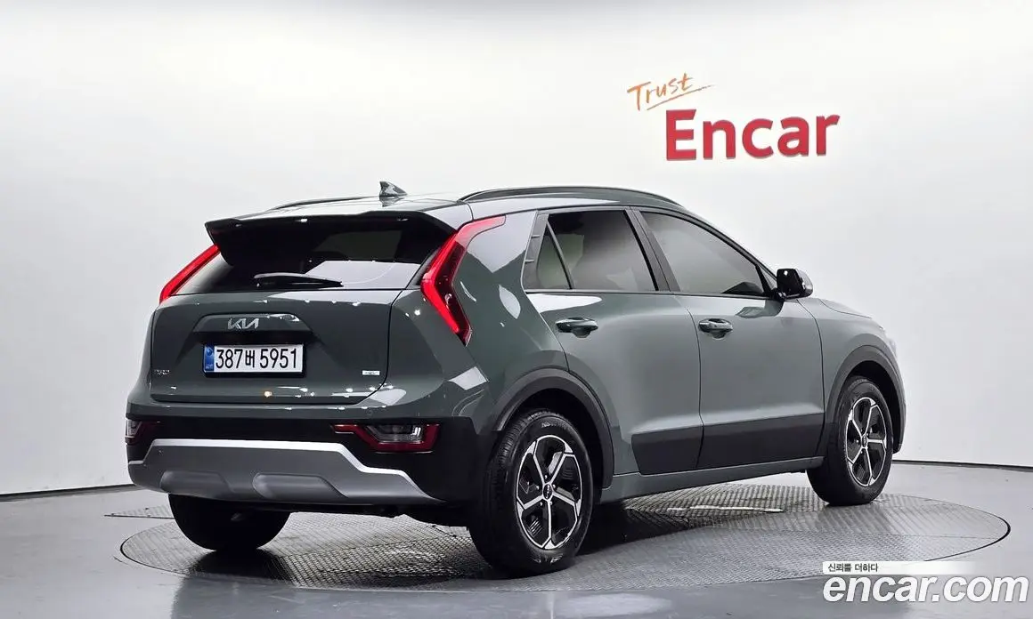 Kia Niro 2025 1.6 автомат (гидро), фото 2 Kia Niro 2025 1.6 автомат (гидро), фото 2