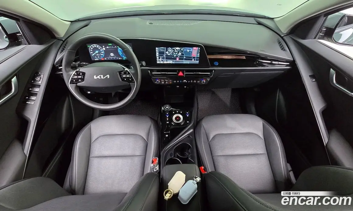 Kia Niro 2025 1.6 автомат (гидро), фото 10 Kia Niro 2025 1.6 автомат (гидро), фото 10