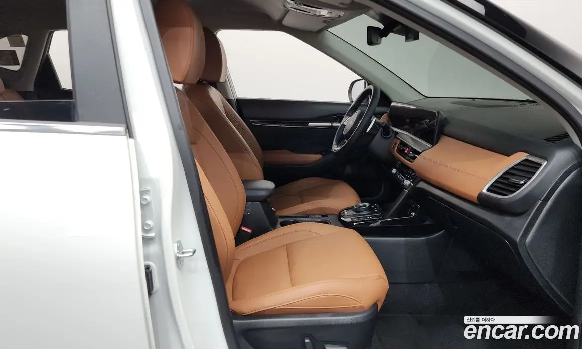Kia Seltos 2025 1.6 автомат (гидро), фото 16 Kia Seltos 2025 1.6 автомат (гидро), фото 16