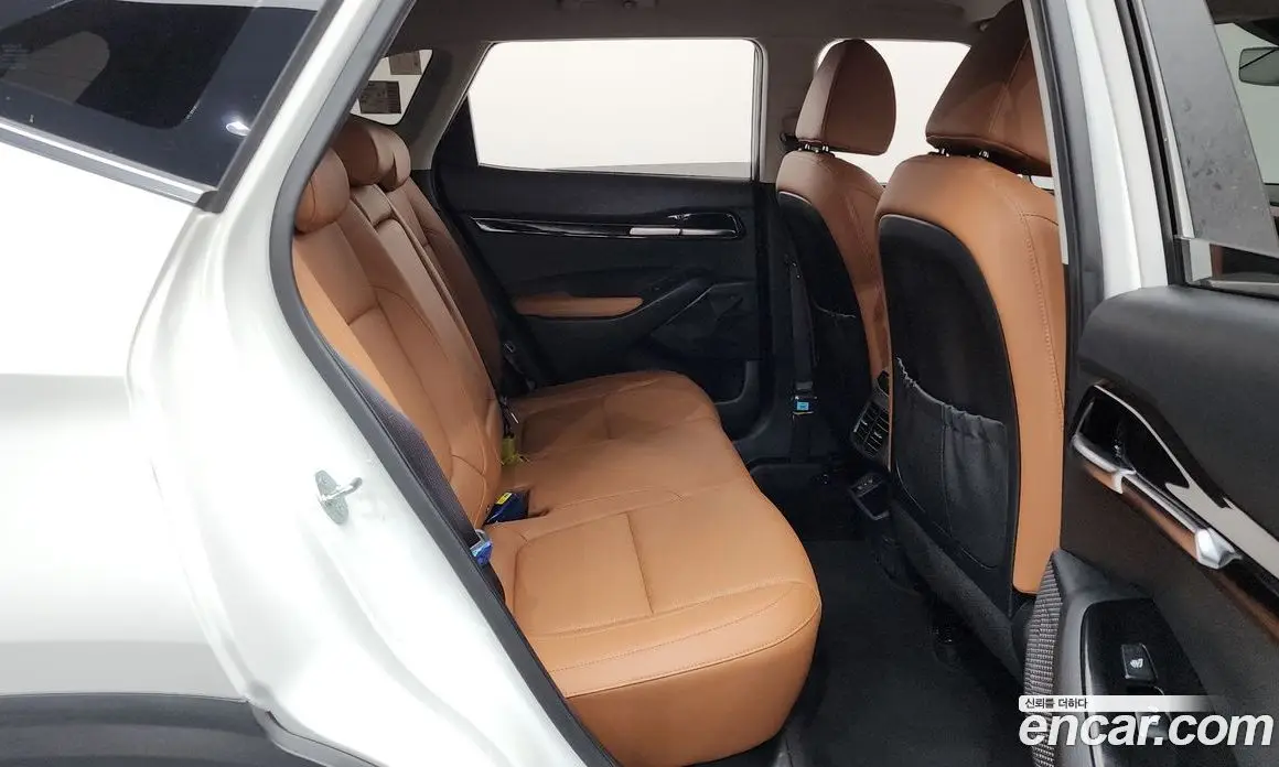 Kia Seltos 2025 1.6 автомат (гидро), фото 17 Kia Seltos 2025 1.6 автомат (гидро), фото 17