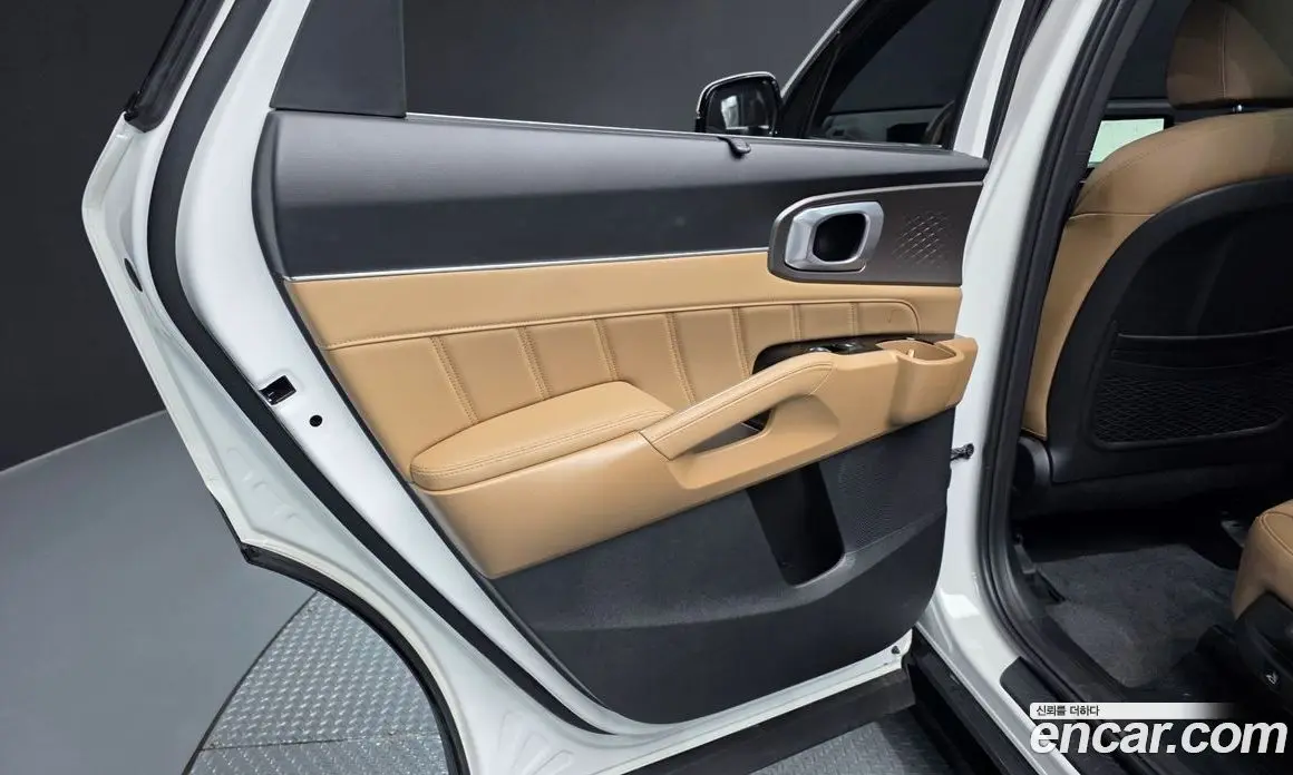 Kia Sorento 2025 2.5 автомат (гидро), фото 15 Kia Sorento 2025 2.5 автомат (гидро), фото 15