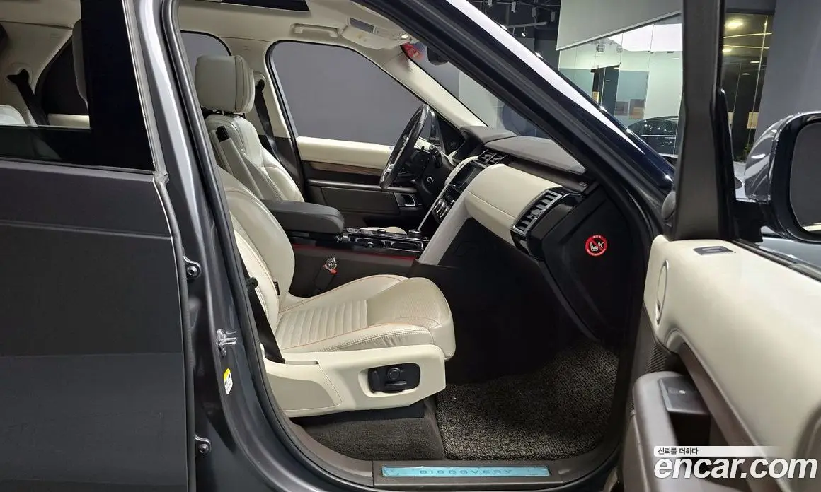 Land Rover Discovery 2018 3.0 автомат (гидро), фото 16 Land Rover Discovery 2018 3.0 автомат (гидро), фото 16