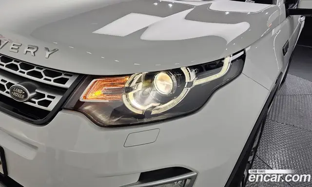 Land Rover Discovery Sport 2018 2.0 автомат (гидро), миниатюра 8