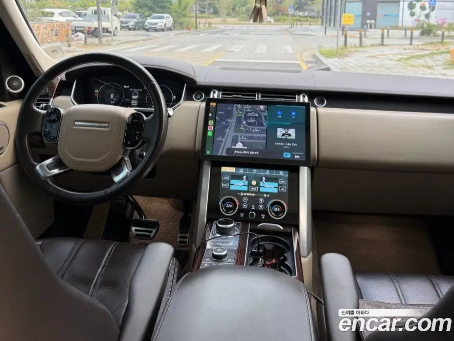 Land Rover Range Rover 2017 4.4 автомат (гидро), фото 9