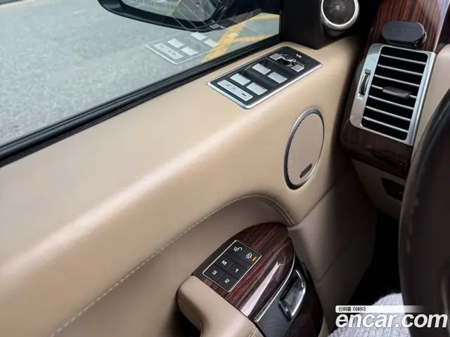 Land Rover Range Rover 2017 4.4 автомат (гидро), миниатюра 10