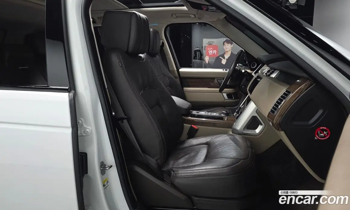 Land Rover Range Rover 2018 4.4 автомат (гидро), фото 17