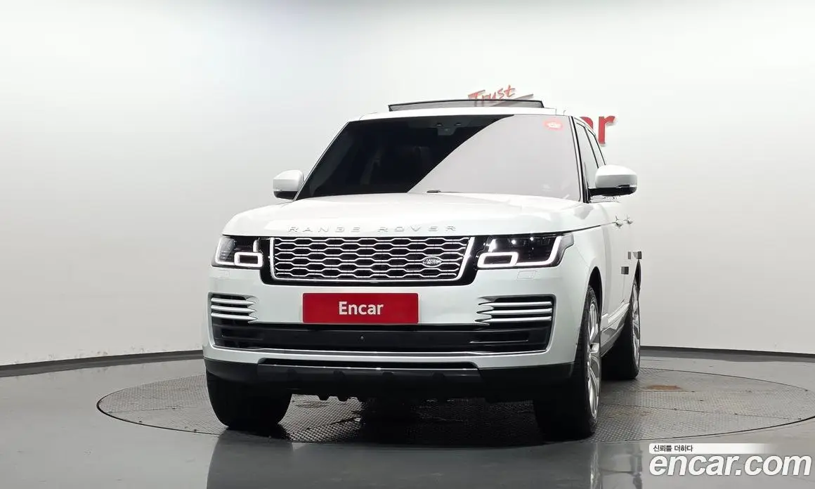 Land Rover Range Rover 2018 4.4 автомат (гидро), фото 3
