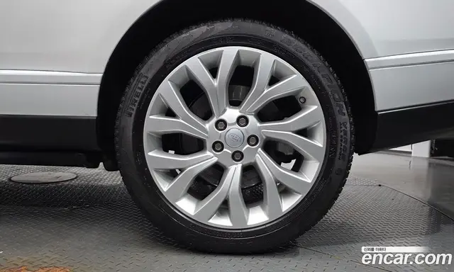 Land Rover Range Rover 2018 4.4 автомат (гидро), миниатюра 7