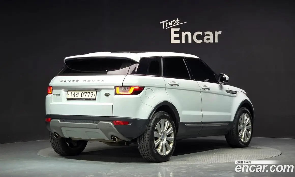 Land Rover Range Rover Evoque 2015 2.0 автомат (гидро), фото 2 Land Rover Range Rover Evoque 2015 2.0 автомат (гидро), фото 2