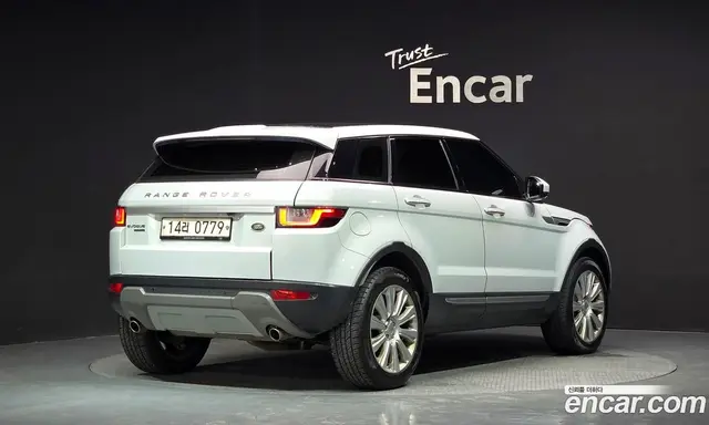 Land Rover Range Rover Evoque 2015 2.0 автомат (гидро), миниатюра 2 Land Rover Range Rover Evoque 2015 2.0 автомат (гидро), миниатюра 2